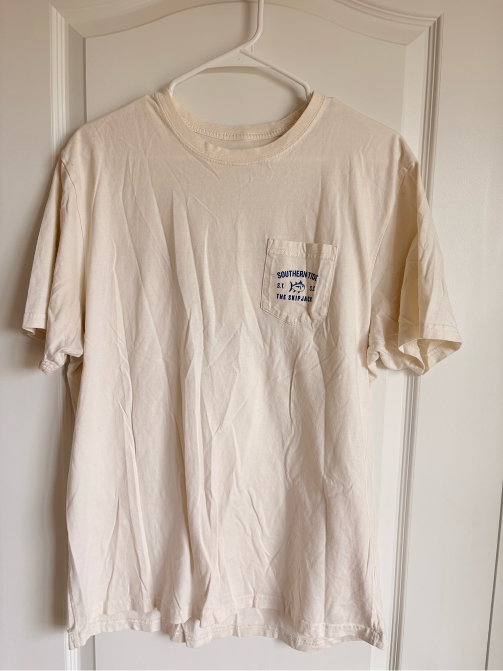 Southern Tide Short Sleeve Pocket Tee in Cream
